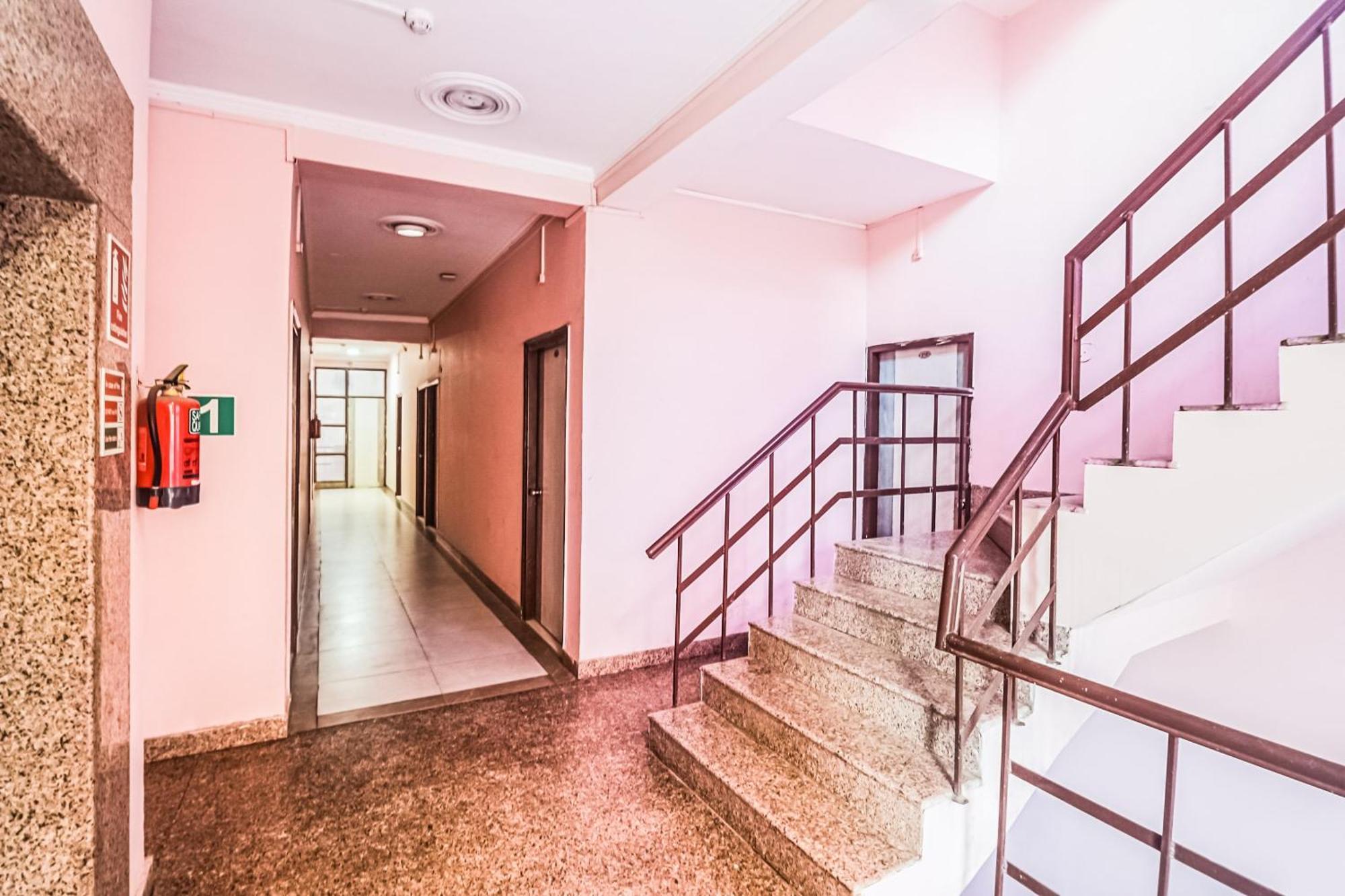 Hotel O Avni Residency Gurgaon Zewnętrze zdjęcie